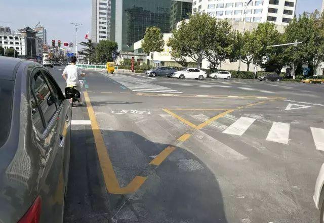 潍坊开车的注意胜利街四平路路口通行方式终于变了!