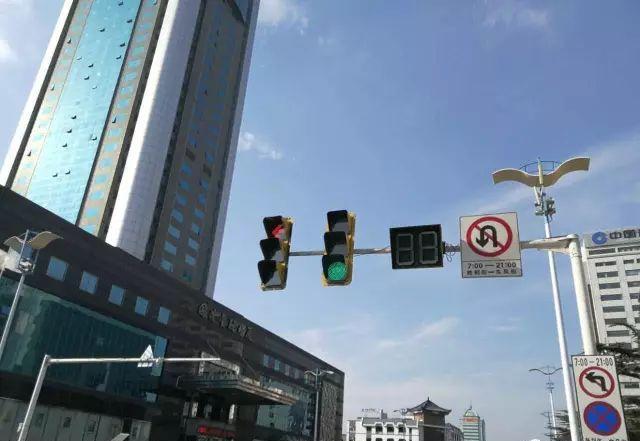 潍坊开车的注意胜利街四平路路口通行方式终于变了!