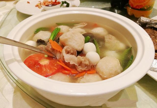 幸福太平燕.这是本地婚宴上必须上的一道吉祥菜鸿运妙龄鸽.