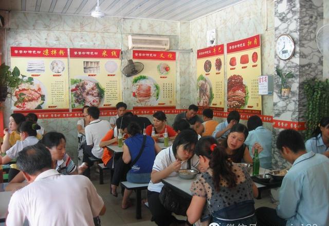 一个月卖出23000碗,月入80万,走近隆小宝的米粉梦