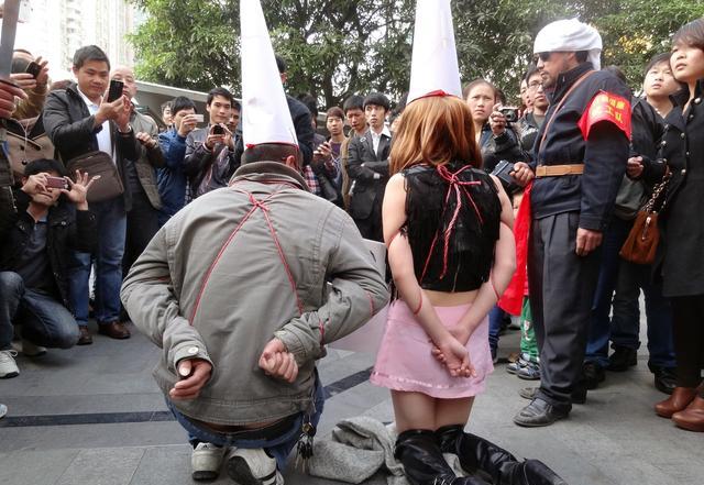 这类人临死前必须五花大绑不但满足任何需求还能防止逃跑