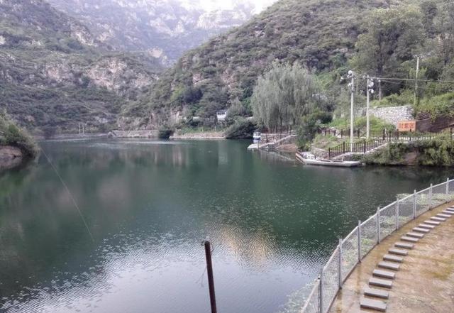 太平猴山生态景区温馨提示:太平瑶池步道开放时间为7:00-17:00;水库里