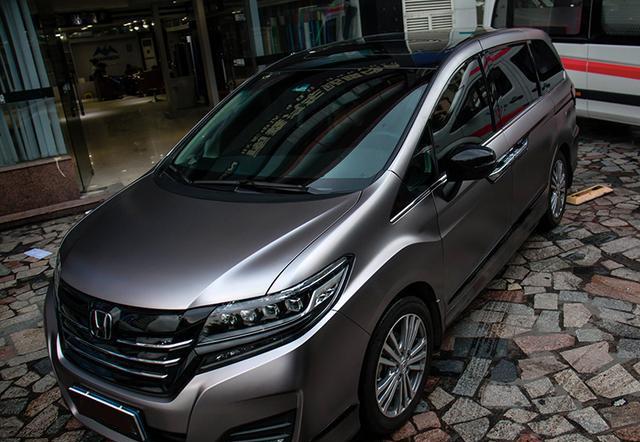 本田艾力绅电光棕灰汽车车身改色贴膜效果图