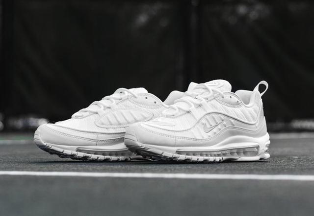 "triple white" 即将发售