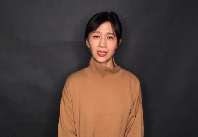 papi酱时尚大片诠释果然是一个集美貌与才华于一身的女子