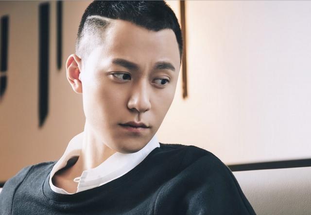 学学秦俊杰的刀疤头发型,一言不合就变帅了