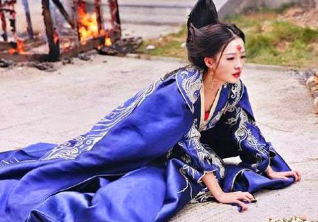 《楚乔传》元淳有12个造型,第5个造型最美,第8个让人心疼!