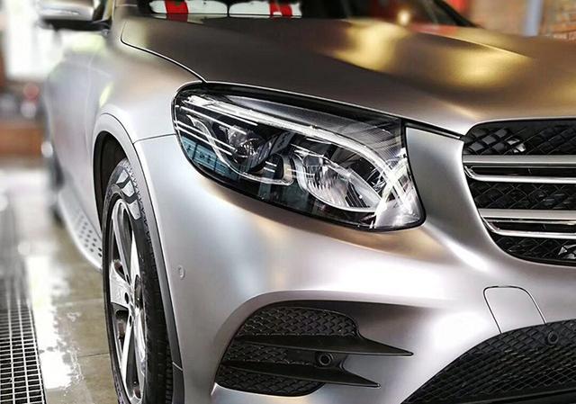奔驰glc260汽车改色绸缎冰钨钢贴膜效果图