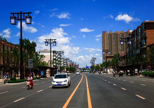 万张照片记录太原五一路的变迁