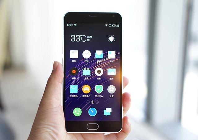 外媒总结2017手机趋势,看了心寒,其中一点仅剩魅蓝,苹果坚持