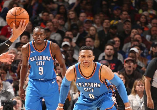 雷霆4巨头4纪录难比火箭灯泡?3大王炸暗藏一双刃黑洞