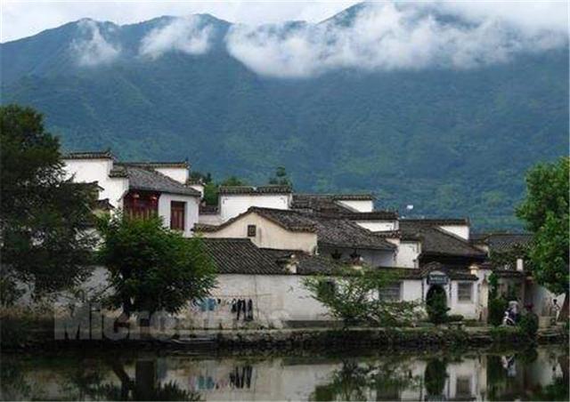 将整个镇子圈起来,收费100元还怕被逃票,国内最冤的5A级景区|宏村|景区|村镇_新浪新闻