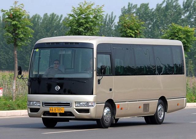 一辆中巴要100万?坐过之后才知道为什么!