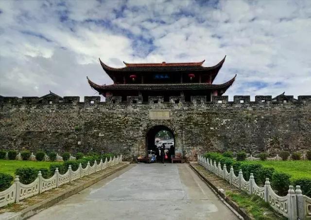 福建长汀 走在古城墙享受慢时光