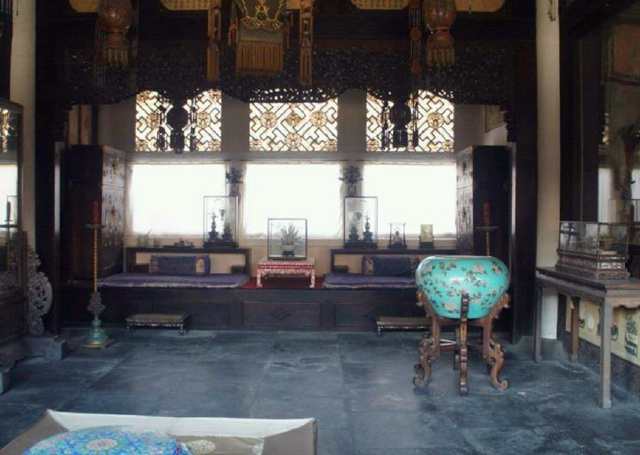 慈禧太后的寝宫到底是什么样子看到一样东西网友怒批无耻