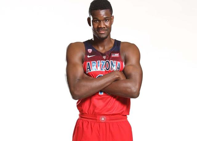 德安德鲁·艾顿 deandre ayton 也就是今天过人君 要给大家介绍的一位