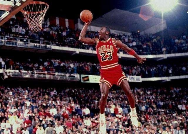 盘点NBA历史十大扣篮高手对比: 乔丹仅排第三