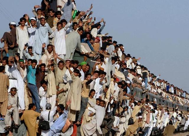 中国这个传承千年的第一终于要被印度超越了, 但是印度却愁容满面