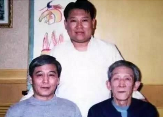 金文声评书太精彩导致小伙被辞退,郭德纲不忘本拜他为师!