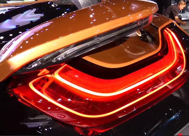 又是一款撩妹神车,8年磨一剑,宝马i8敞篷版千呼万唤始出来!