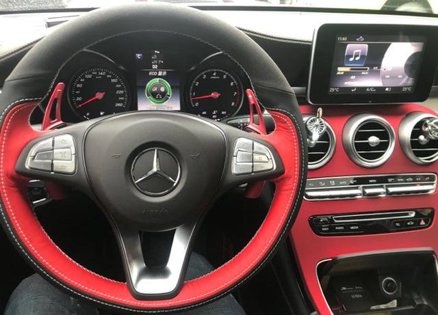 51万提车奔驰GLC,朋友看车钥匙后直摇头,坦言