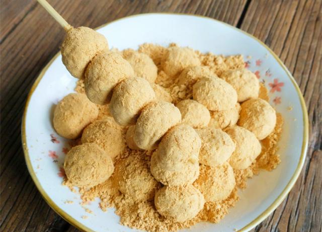 这道超适合南方妹纸的正宗红糖糍粑,软糯q弹,包你好吃到流泪!