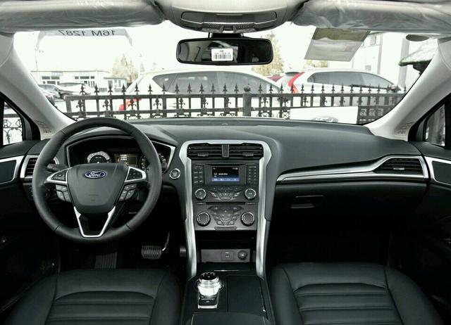 工作2年，能够买起这两款车，才叫人生赢家