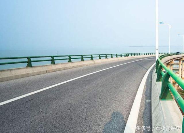 黄色实线和白色实线区别在哪里?看完你就懂了-新浪汽车