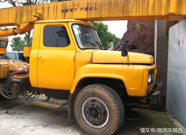 书上也有介绍这是东风eq144在修理手册上的"证件照"作为东风eq140的