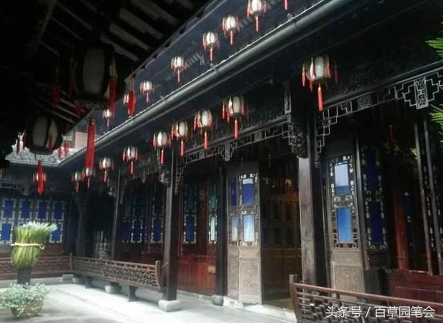 胡雪岩与他十二房姨太太的乐享生活:建娇楼,翻牙牌,下活棋