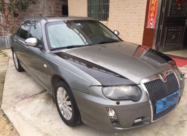 花了32万买辆国产的豪车荣威750车主坦言停在老家门口有档次