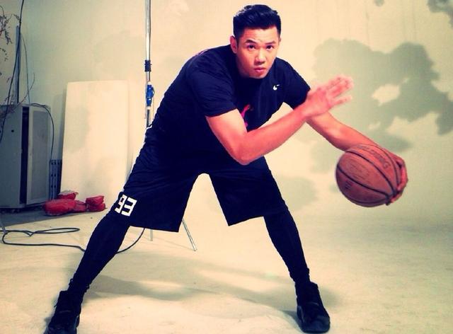 陈建州ella陈嘉桦估计是跑男历史上出现最多次的嘉宾,这源于她出色的