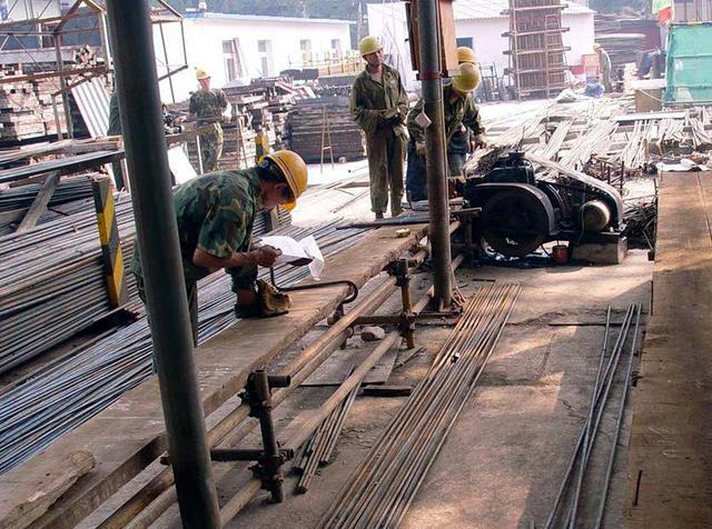 这钢筋的加工操作和你所在的工地一样吗?