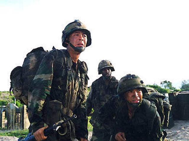 讲述了我军两名特种兵中尉王晖,胡小龙在赴美洲亚马逊流域的"猎
