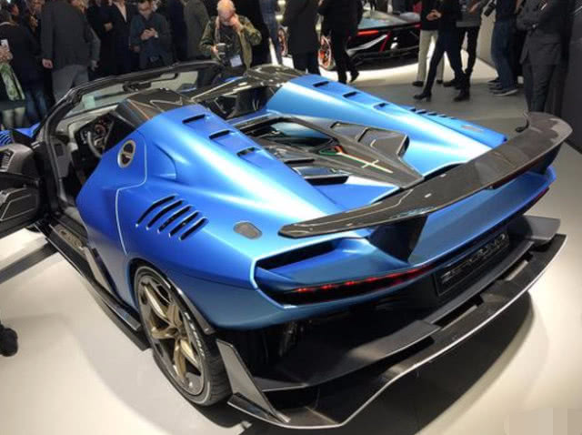 italdesign zerouno敞篷版发布,搭载5.2升动力