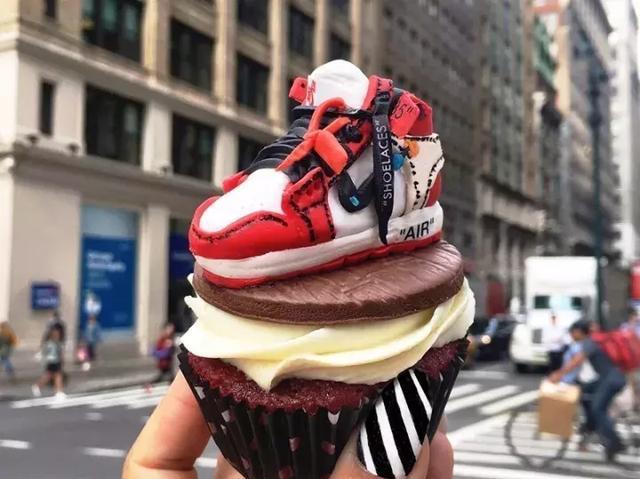 "球鞋蛋糕"|饿了吃鞋去,这不是开玩笑