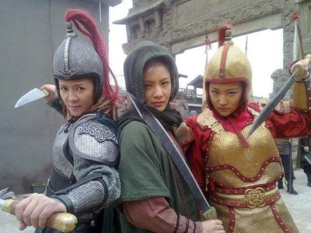 细品《水浒传》中的4位女将, 有一人先后打败了林冲和李逵