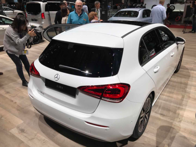 实拍详解全新一代奔驰a-class,重新定义奔驰入门级轿车