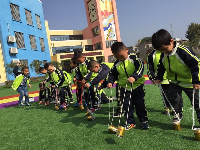 全面二孩开放,幼儿教育该不该纳入义务教育