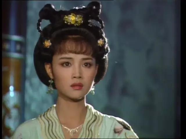 刘之冰茹萍一家四囗皆为演艺圈中人半道走一起相由心生