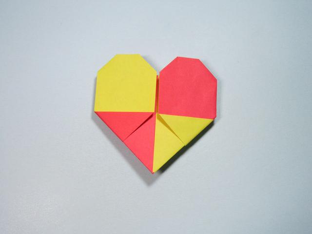手工折纸心双色爱心的折法步骤图解