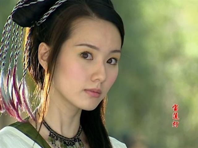 2007年,林湘萍与陈汉玮,曹国辉等主演电视剧《破茧而出》,饰演女一号