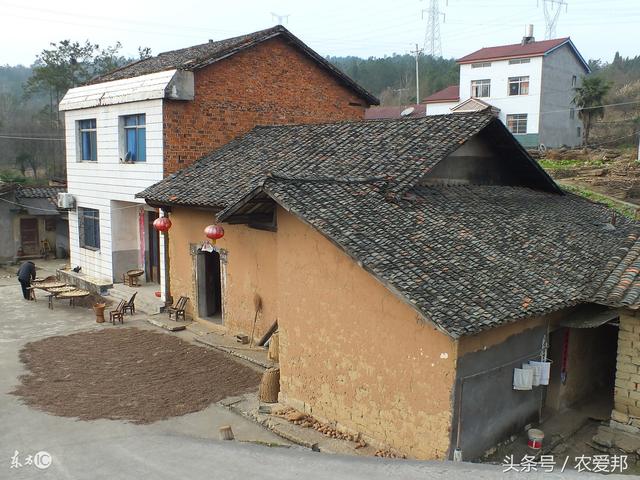 最新公布:明年起农村宅基地超标要收费,村民们如何面对?