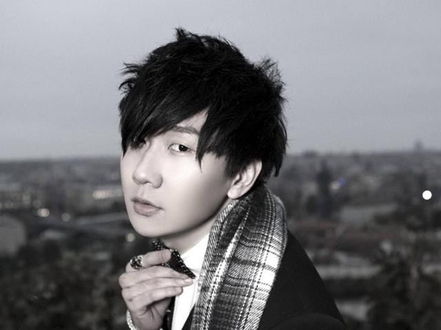 林俊杰最新专辑里的这首《四点四十四》,到底