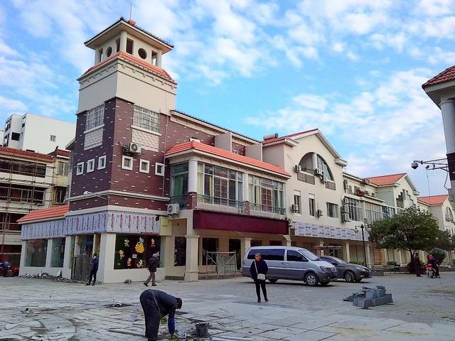 桂林临桂天下步行街,想要休闲购物,这里是首选