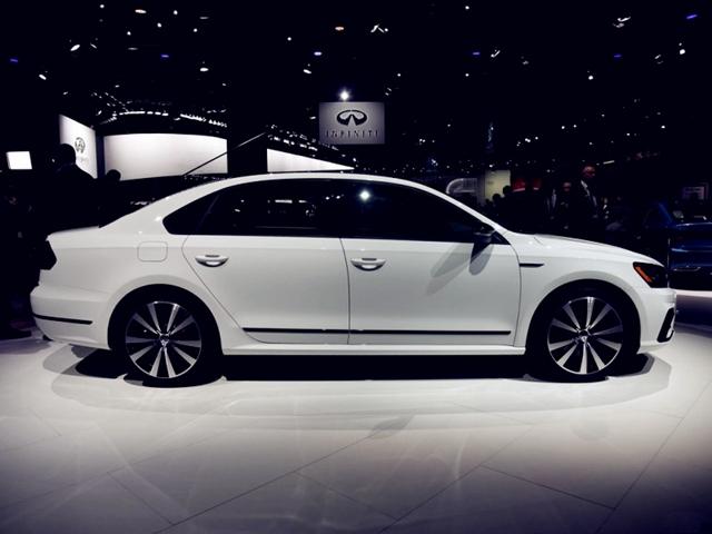 大众帕萨特gt正式亮相,6缸发动机284匹马力,外观太帅了