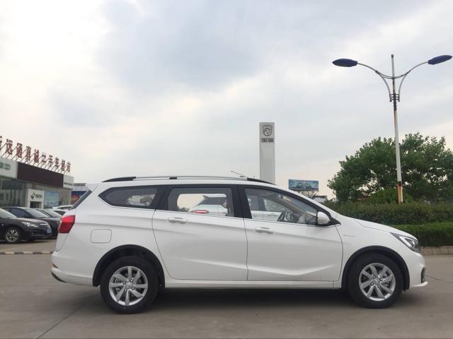 宝骏310w报价及图片国产七座上市在即顶配198万