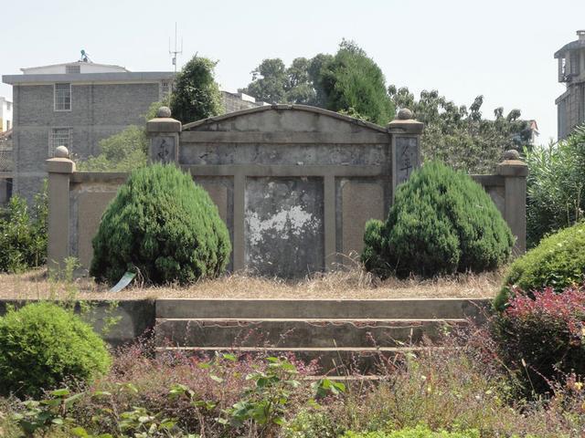 解缙墓地,朱元璋一日不可缺的才子,被朱棣先重用后下令折磨致死