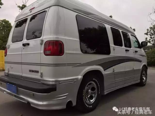 十几年前的稀罕物,"道奇公羊ram1500"大房车!