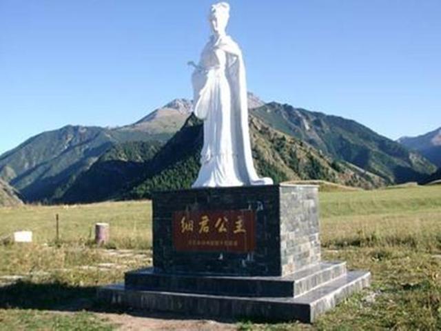 这个女人很厉害,本来是个丫鬟却让外国人争相膜拜,史上仅此一位|乌孙